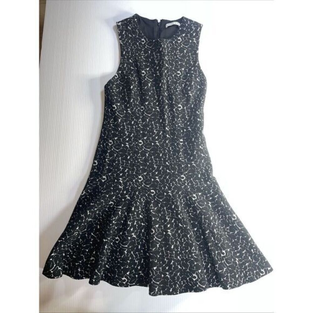Alice + Olivia Garner Print Drop Waist Racer Back‎ Ruffle Dress Size S